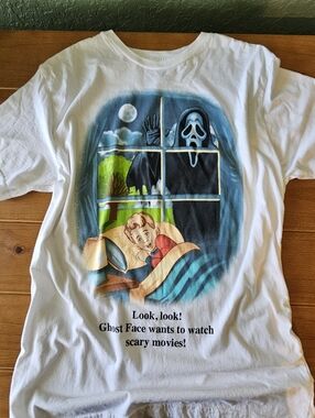 Unisex Scream Ghost Face Retro Book T-Shirt Size Medium